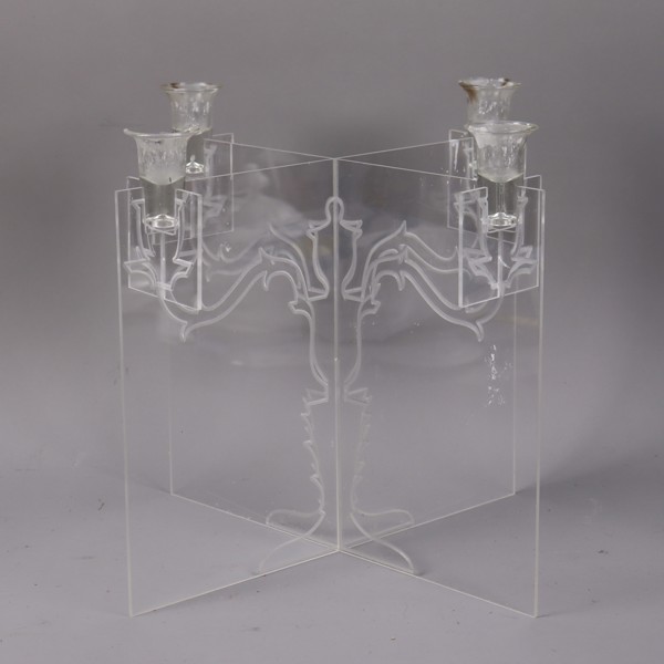 John Russel, "Ghost Candelabra", kandelaber i akryl och glas,