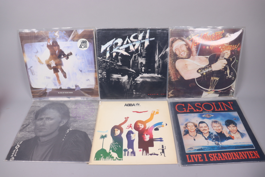 Diverse LP/vinyl, 41st, Bon Jovi, Dokken, Scorpions, UFO, Rush, Kriget, AC/DC, Kiss, Guns & Roses mm